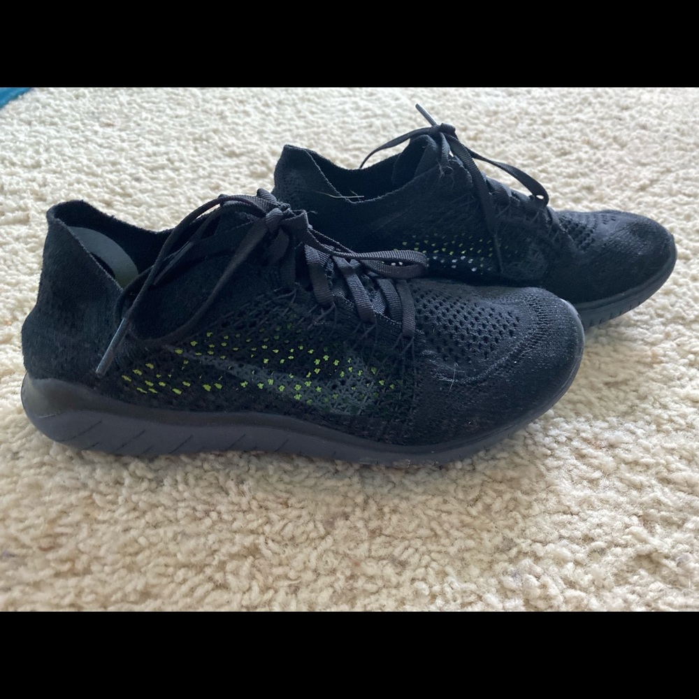 All Black Nike Flyknit